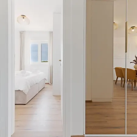 Lush * Τρογκίρ