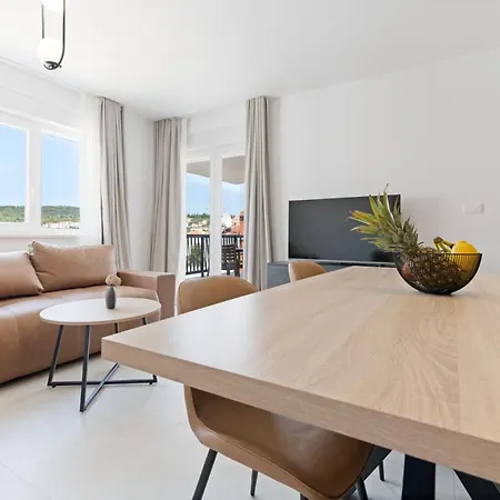 Lush Apartment Trogir