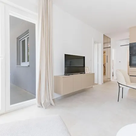 Lush Appartement *